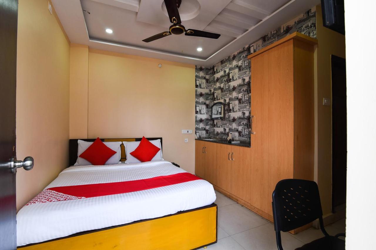 Ramesh Residency Hotell Anantapur Eksteriør bilde