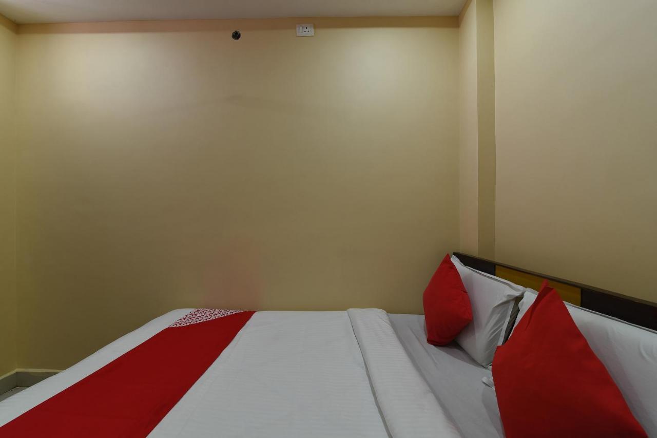 Ramesh Residency Hotell Anantapur Eksteriør bilde