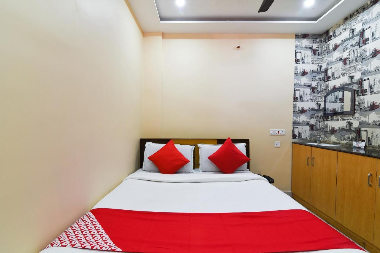 Ramesh Residency Hotell Anantapur Eksteriør bilde