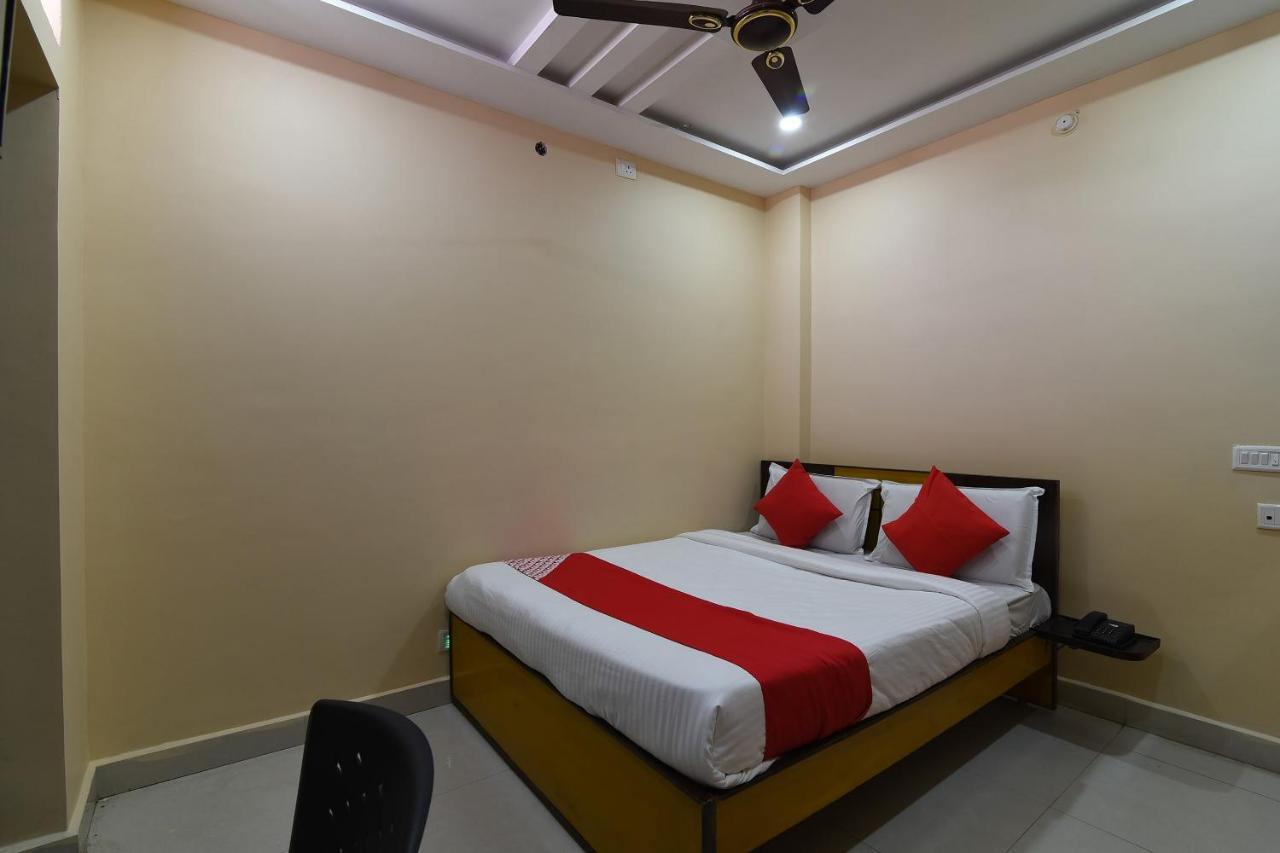 Ramesh Residency Hotell Anantapur Eksteriør bilde